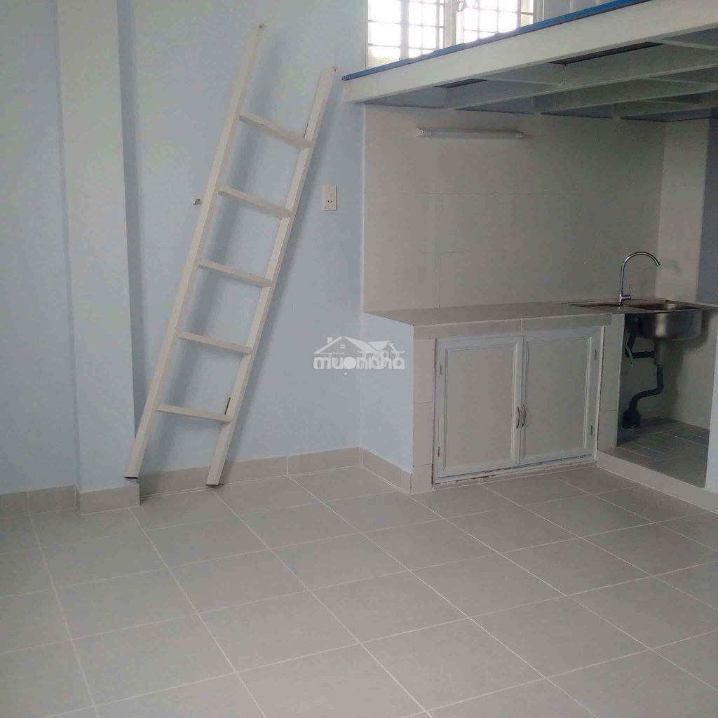 Phòng 25m2 đối diện cổng chợ hoàng hoa thám - 2
