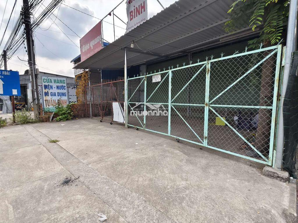 Mặt bằng 150m2 sân 100m2 - 3