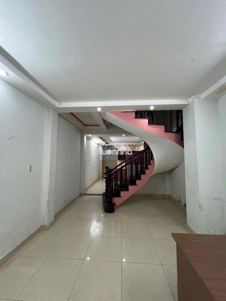 Cho thuê nhà 4 lầu 6 phòng ngủ gần kí túc xá khu b làng đại học - 3