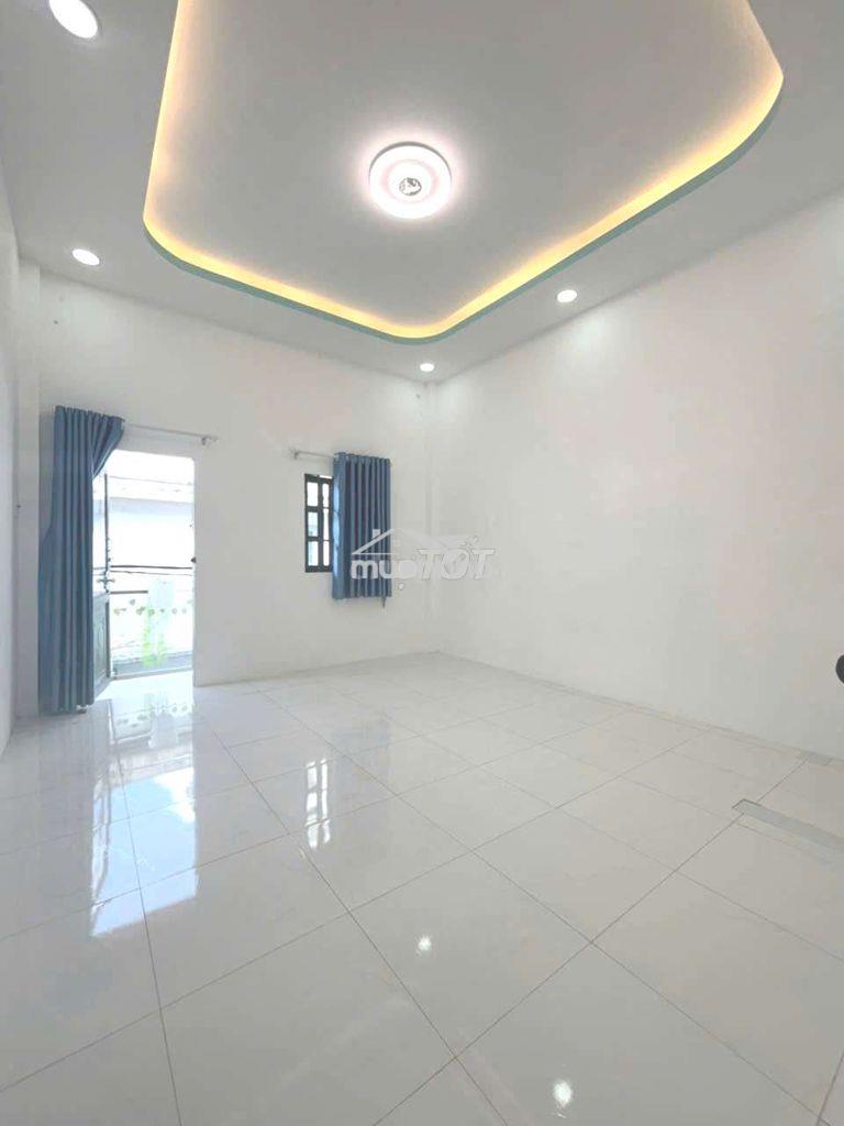 Hẻm ôtô-2mt kd_bùi minh trực p6 dt3.8 × 10m,sổ hồng riêng chỉ 5t390 tl