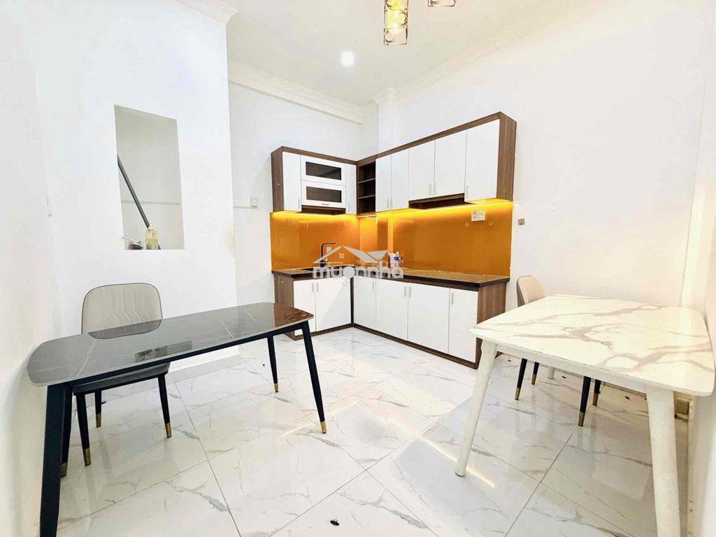 Thích quảng đức 3 tầng(4pn), dt: 55m2, ngay phan xích long, thuê 20tr/ - 3