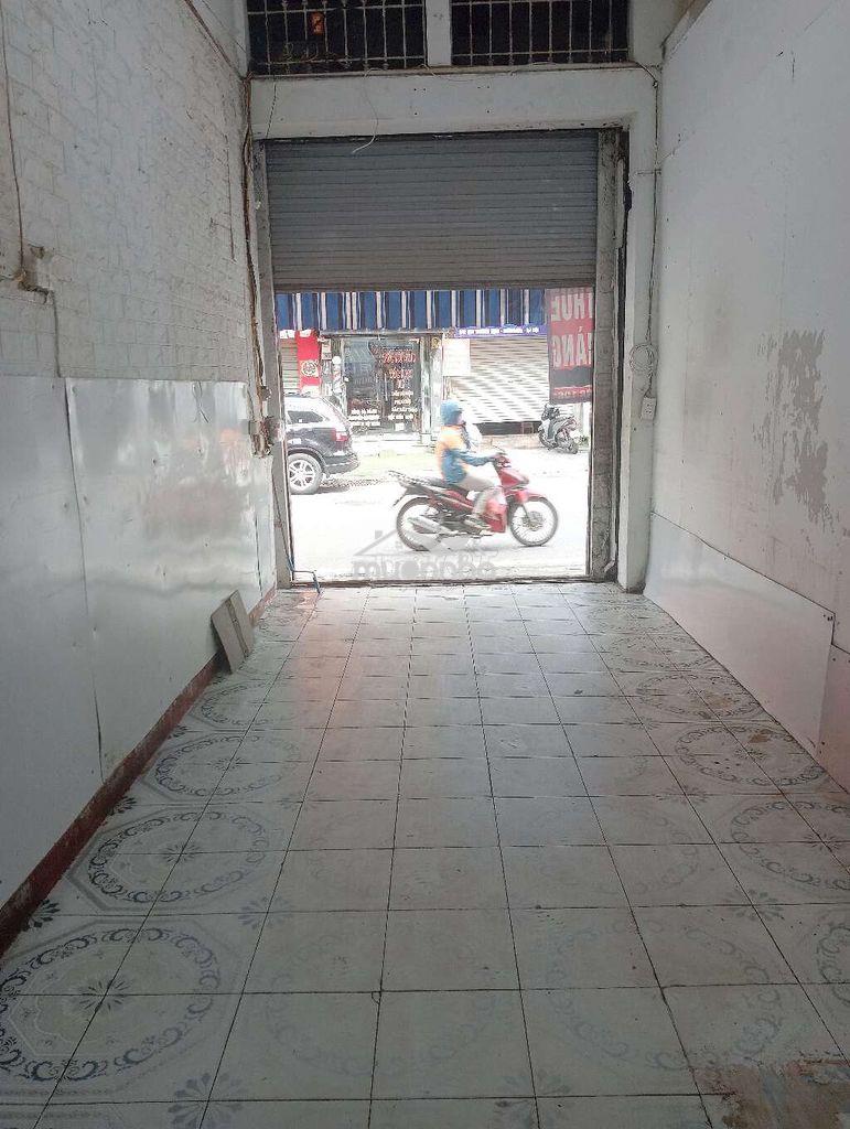 Cho thuê mặt bằng kinh doanh tại phố trương định . hoàng mai . hà nội