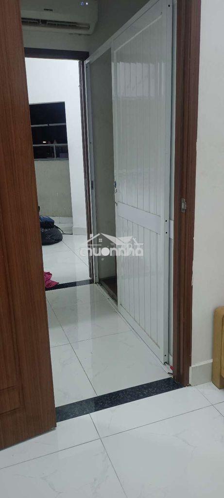 Cho thuê căn lầu 2 gồm 2 phòng ngủ có bếp nấu.có cửa sổ và ban công  - 2