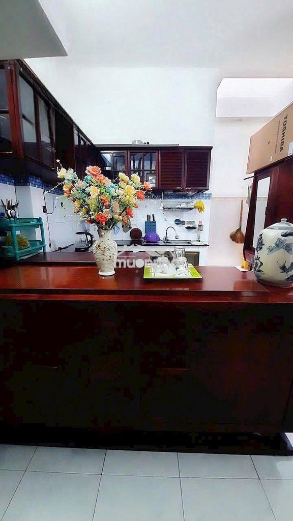 Cho thuê nhà cực đẹp đối diện trường công nghiệp thực phẩm: 4 x 13 m  - 4