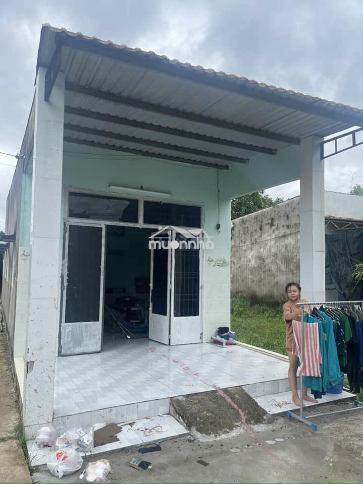 Bán căn nhà cấp 4 chỉ 700tr ngay đ.cây trôm mỹ khánh .dt 106m2, shr