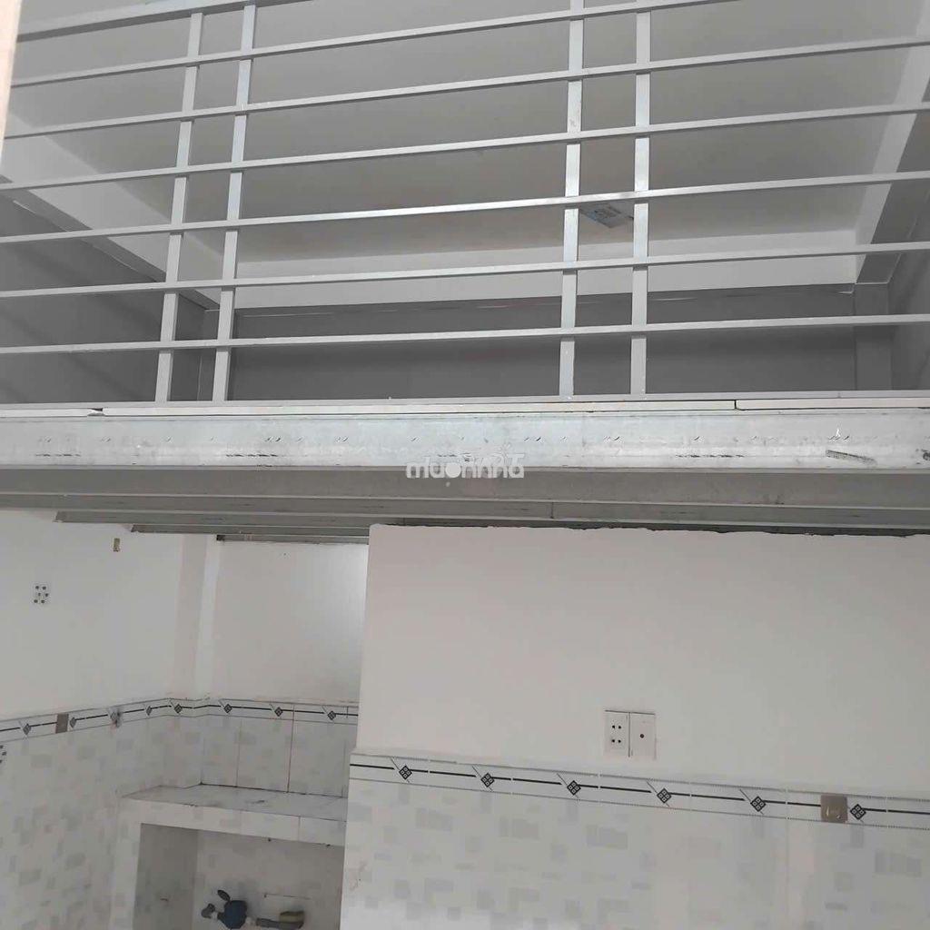 Cho thuê phòng có gác- giờ tự do - 2