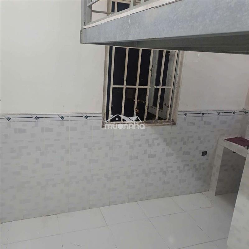 Phòng cho thuê  có gác - căn góc- cửa sổ -ban công