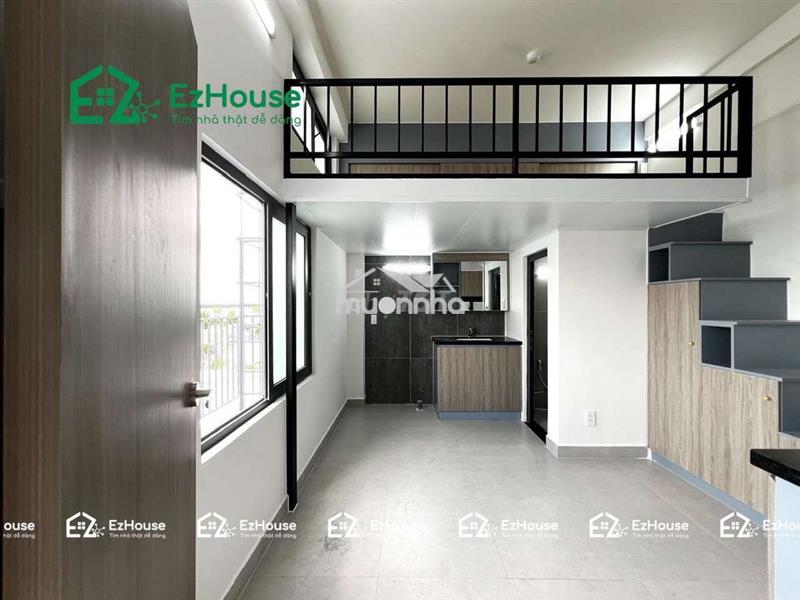 Giảm ngay 300k - cách 300m qua chợ hiệp thành - có thang máy full nt