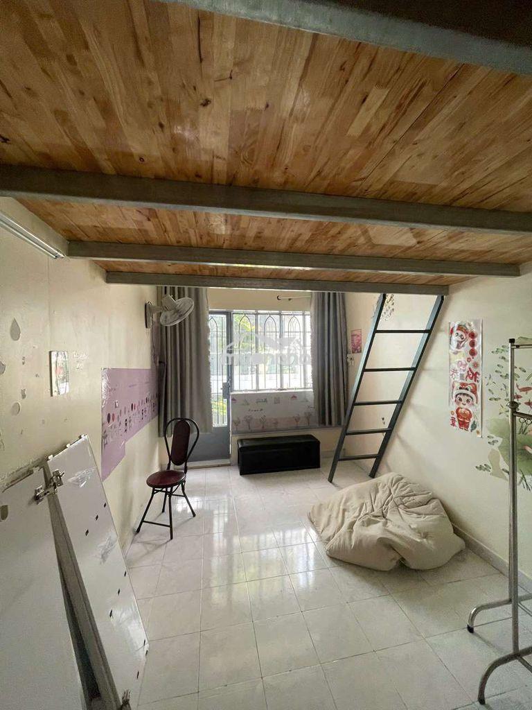 Cho thuê nguyên tầng 2 khu bàn cờ dt 3x10 - 3