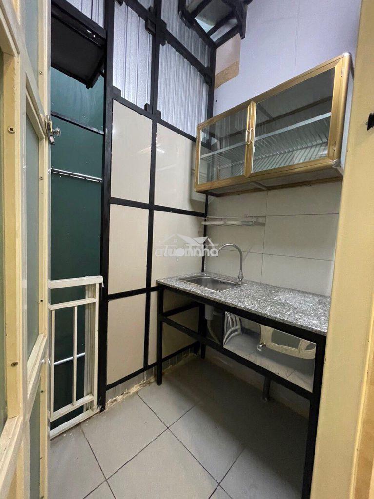 Cực phẩm! phòng rất rộng thoáng mát - full nộ thất - thang máy- giá rẻ - 4