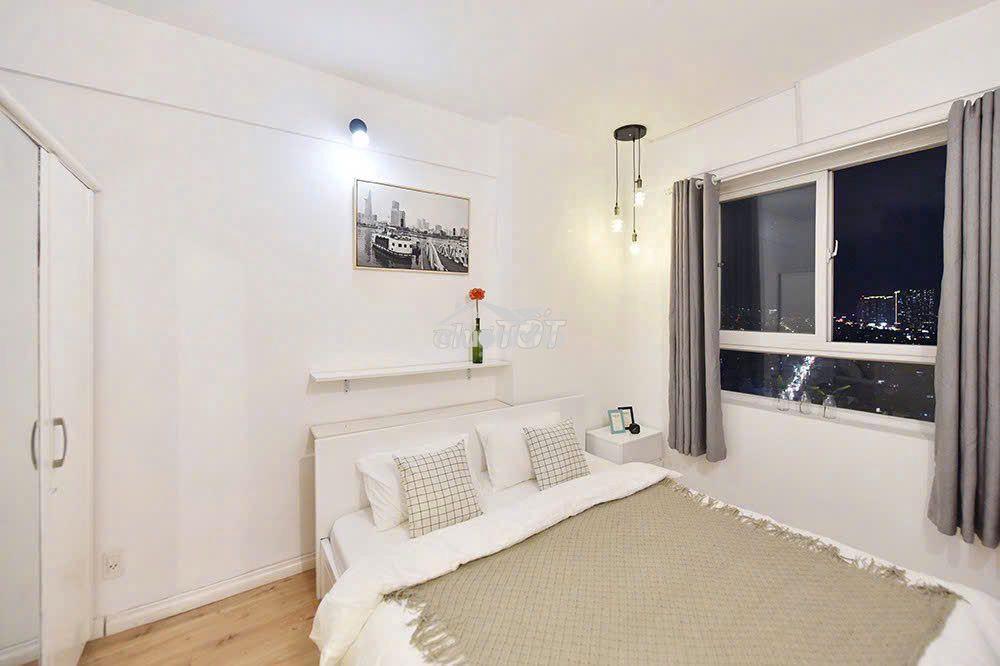 Chuyển ra bắc nhượng căn hộ 2pn 75m2 full nội thất tầng cao view đẹp - 2