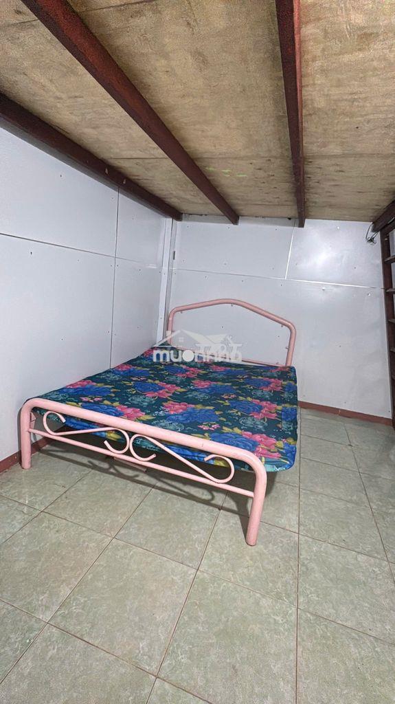 Phòng máy lạnh  có gác bình thạnh giờ tự do - Ảnh 2