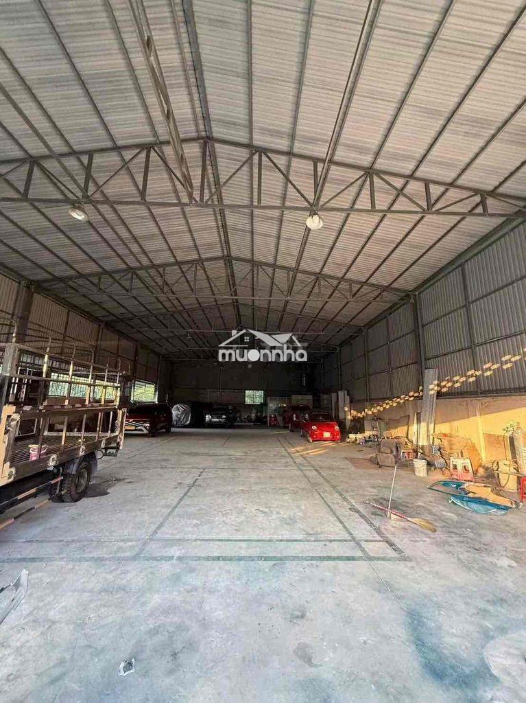 Nhà xưởng rộng rãi cao ráo
