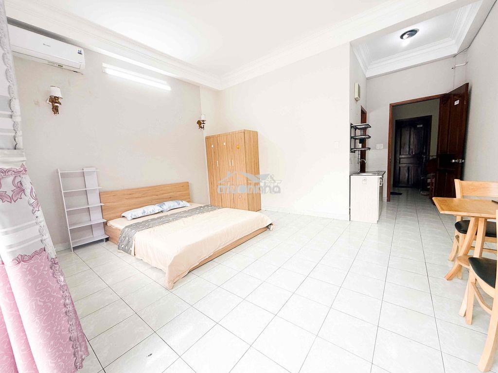 Ban công 45m công viên gia định.đầy đủ nội thất. - 2