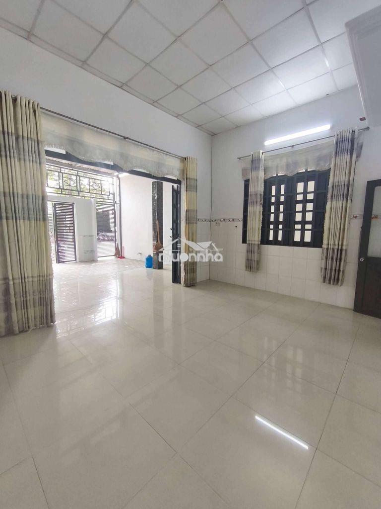 Nhà mặt tiền buôn bán sân xe hơi gần go dĩ an - 3