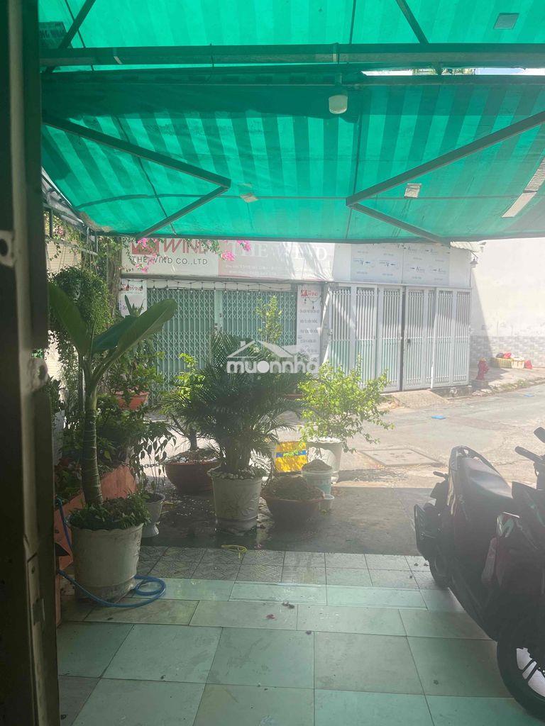 Cho thuê 2 phòng lầu 1.trung tâm quận tân phú
