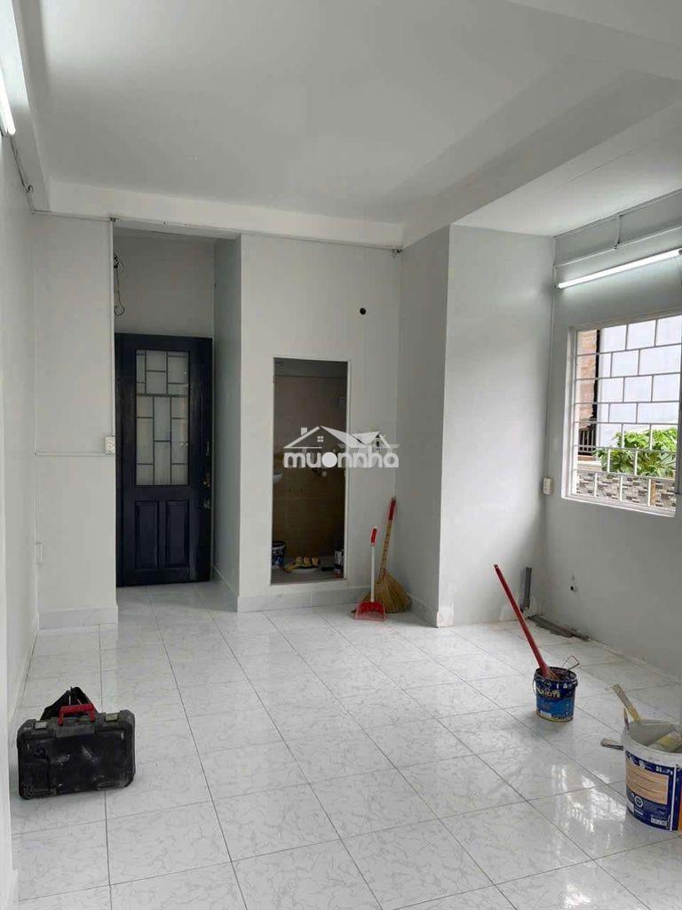 Lầu 1 - trần hưng đạo q1 40m2 - 4
