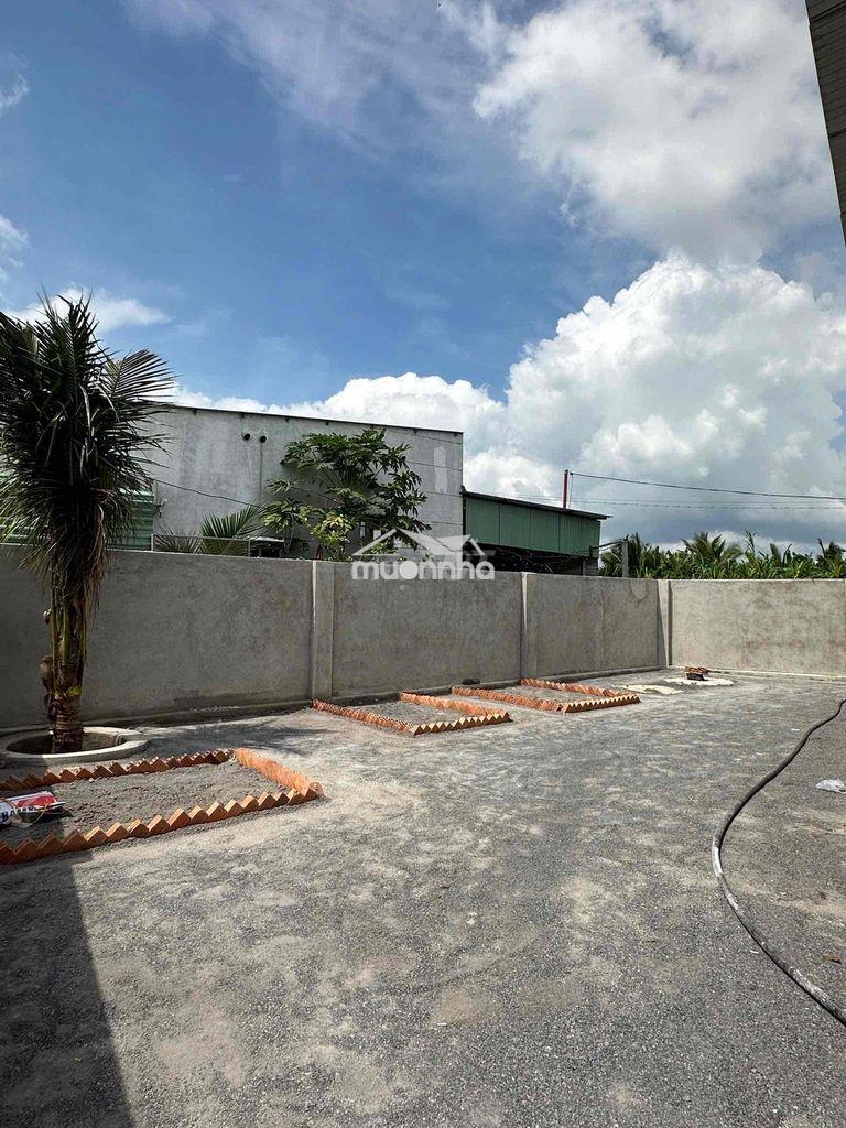 Nhà vườn 300m2 tại long khánh ngang 15m