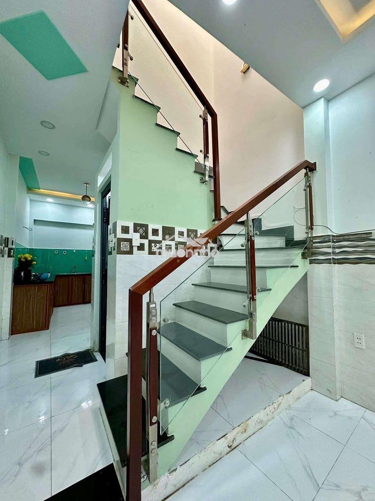 Nhà 2 pn nguyễn hữu cảnh giá chỉ 12tr - 4