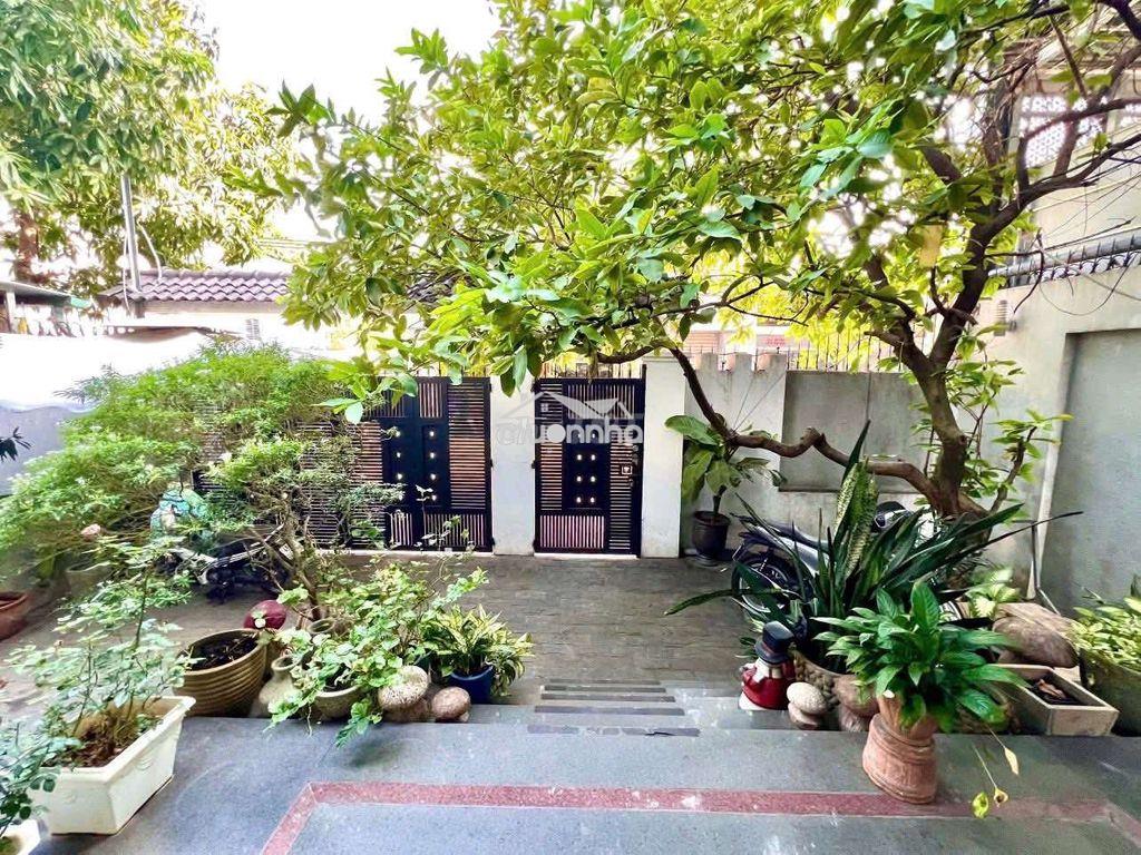 Biệt thự sân vườn 8 phòng đường xe tải - 2
