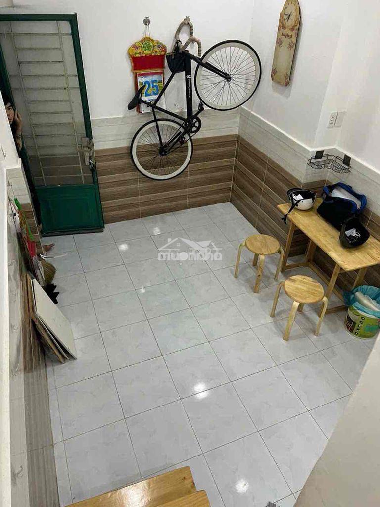 Bán nhà hẻm cách mạng tháng 8 quận 10 17m 1 lầu sổ hồng  chỉ 1,9 tỷ