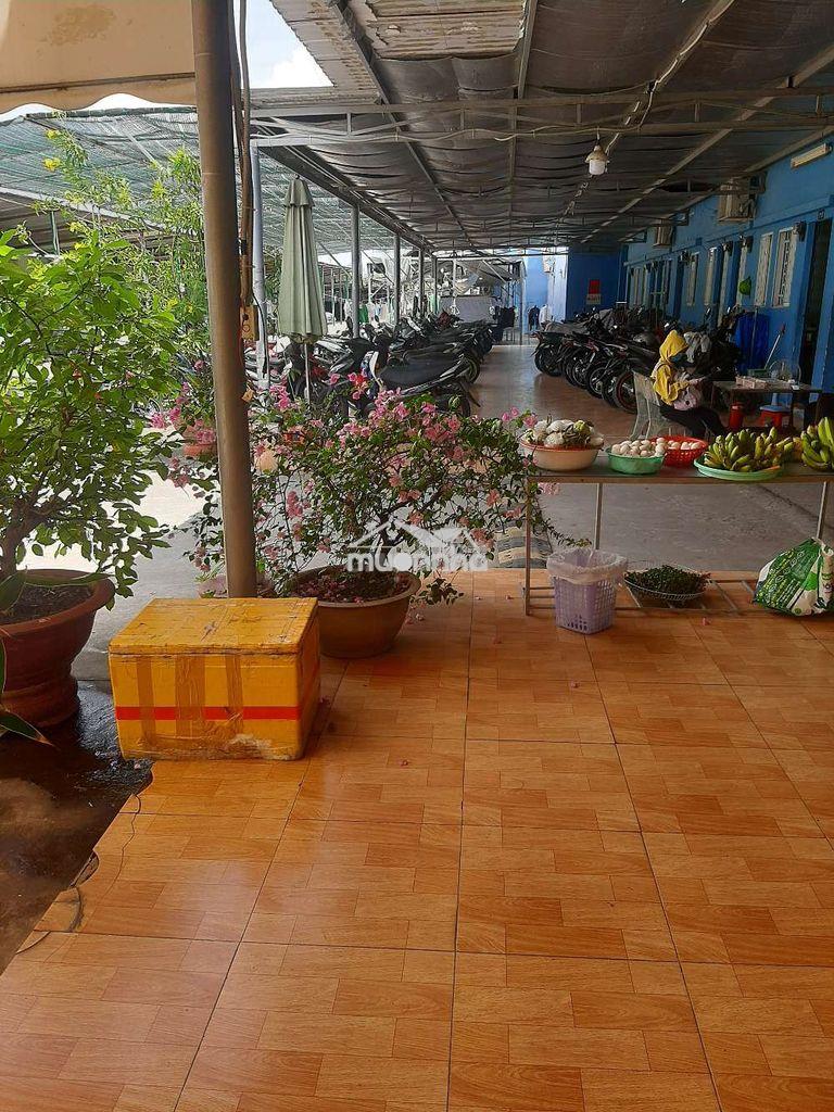Cho thuê phòng trọ và bãi đậu xe ôtô.giờ giấc tự do.