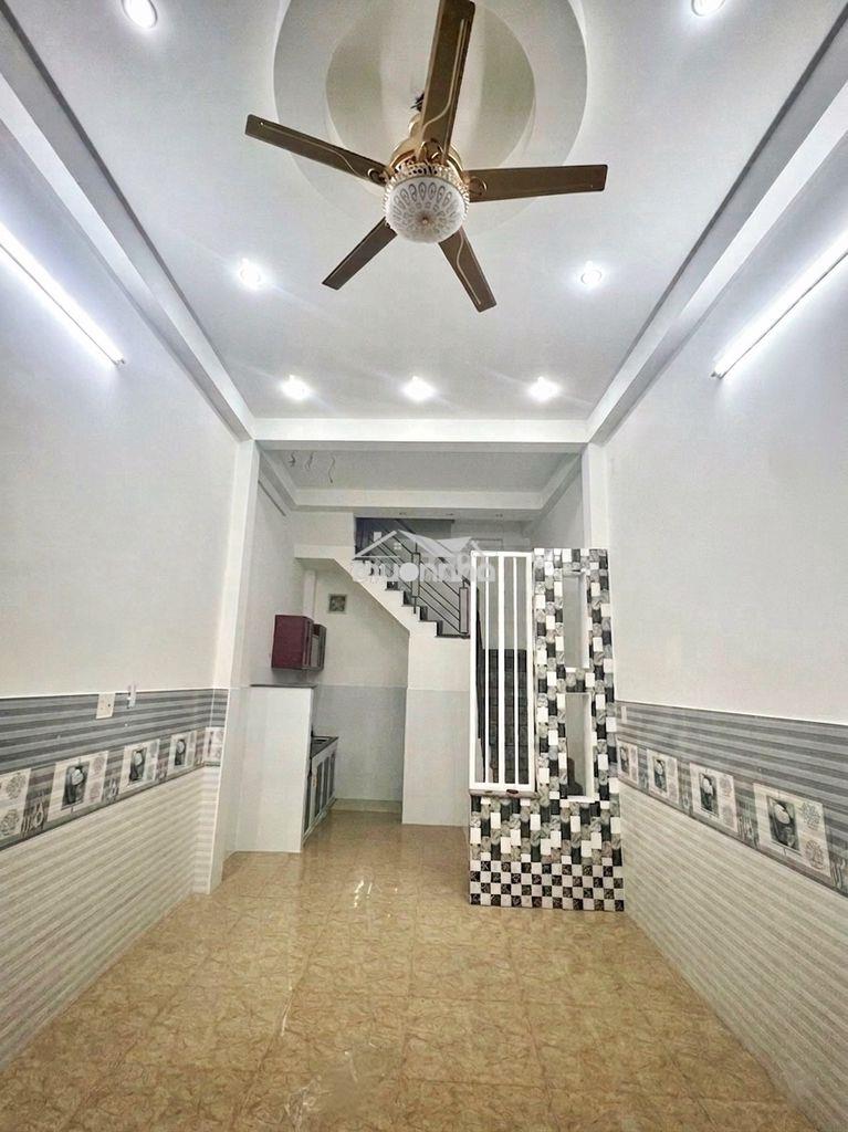 Cho thuê nhà nguyên căn tại 645/32 trần xuân soạn, q. 7 - 2 pn - 2 wc