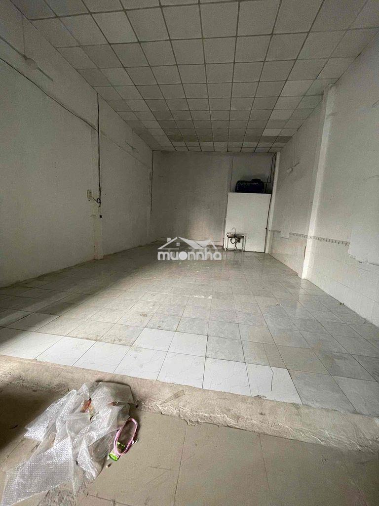 Nhà xưởng gần ngã tư nước đá - 2