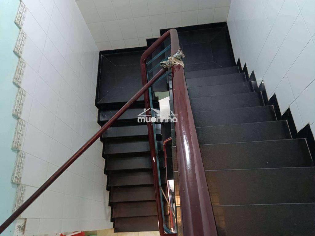 Bán nhà 3 tầng hẻm 181 đường âu dương lân - dt 96m2 - giá 8.5 tỷ - 4