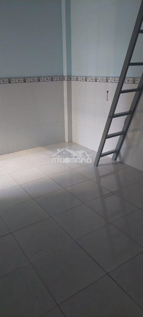 Còn 1 phòng ưu tiên sinh viên nam  - 3