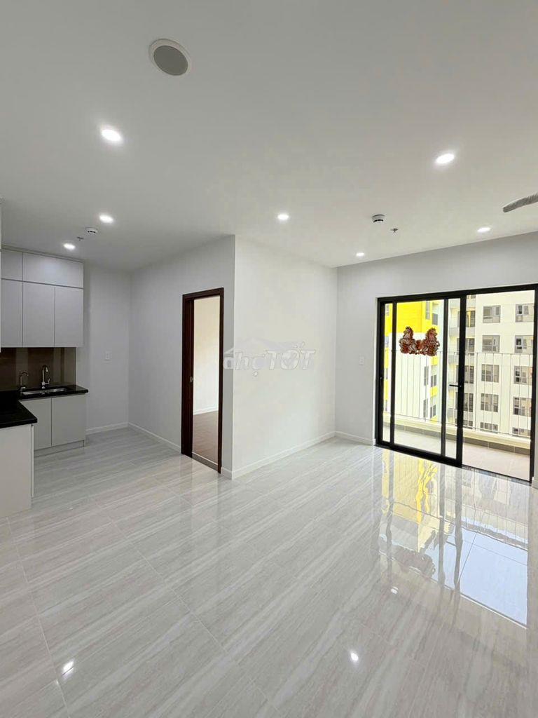 Trống sẵn phòng 2 cửa sổ trời - giá 6.200.000 vnđ tại bcons emerald - 4