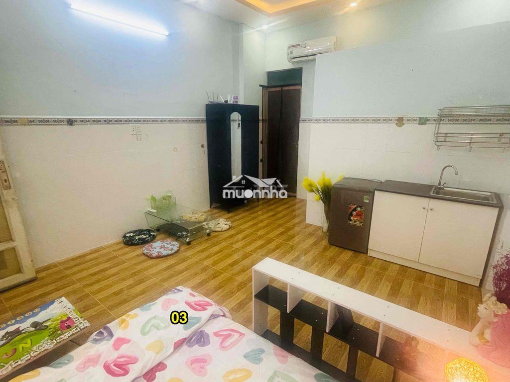 Phòng máy lạnh - full nội thất - giờ tự do - xe free - 2