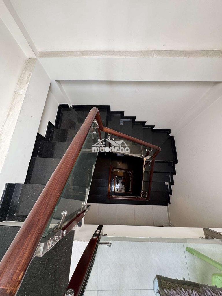 🔴 Nhà đẹp 4 lầu q10 - 45m2 - nở hậu khủng 9.5m - gần mặt tiền - 2