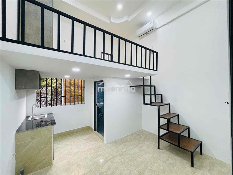 Phòng mới đầy đủ nội thất ngay đông hưng thuận gần cvpm-  chợ cầu