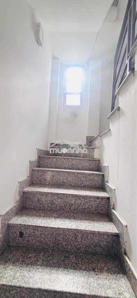 Siêu phẩm chdv  khu phan xích long - 11 phòng - dòng tiền 600tr - 8,8t - 4