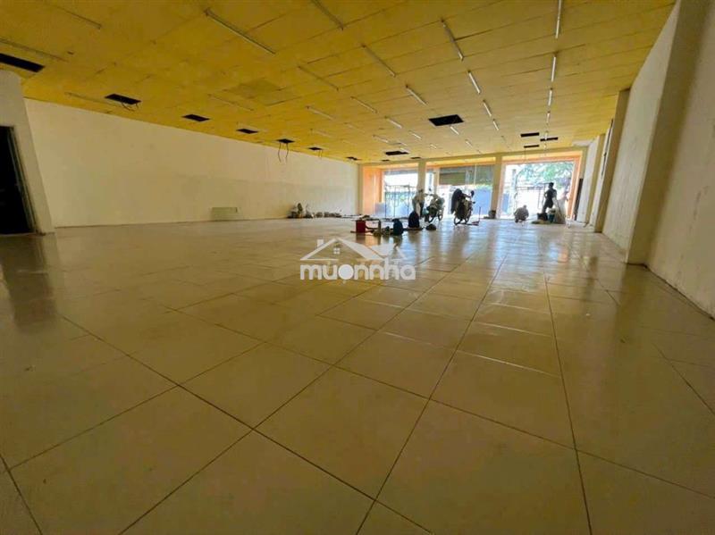 Kho.mtkd. hẻm 1 xẹt hương lộ 2. giá rẻ 17 tr