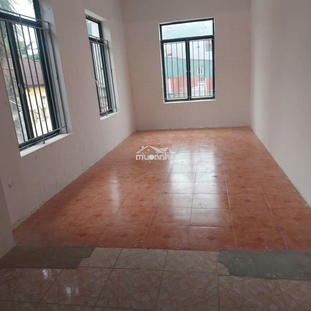 Cho thuê sàn văn phòng tầng 2 diện tích 300m² - 2