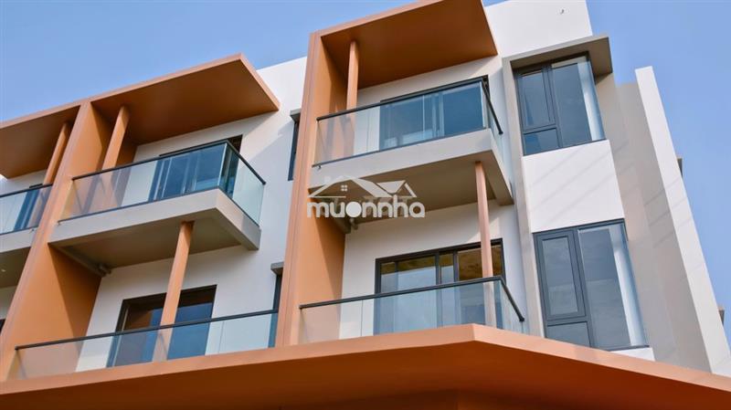 NHÀ PHỐ THƯƠNG MẠI 3,5 TỶ/CĂN