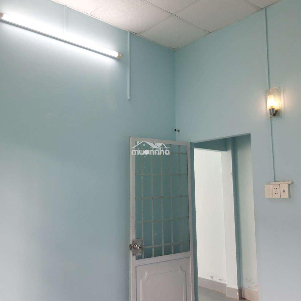 Nhà ở gần sát trung tâm hành chính - 2