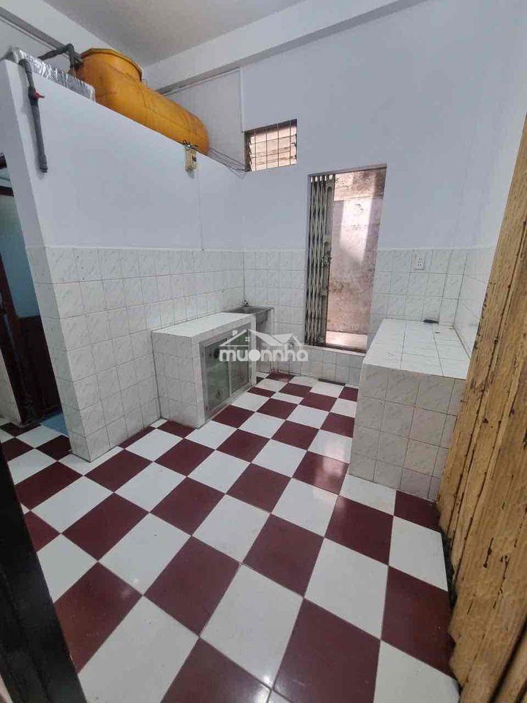 Cho thuê nhà mới, thông thoáng - trệt 1 lầu, đường cmt8 q10 - 4