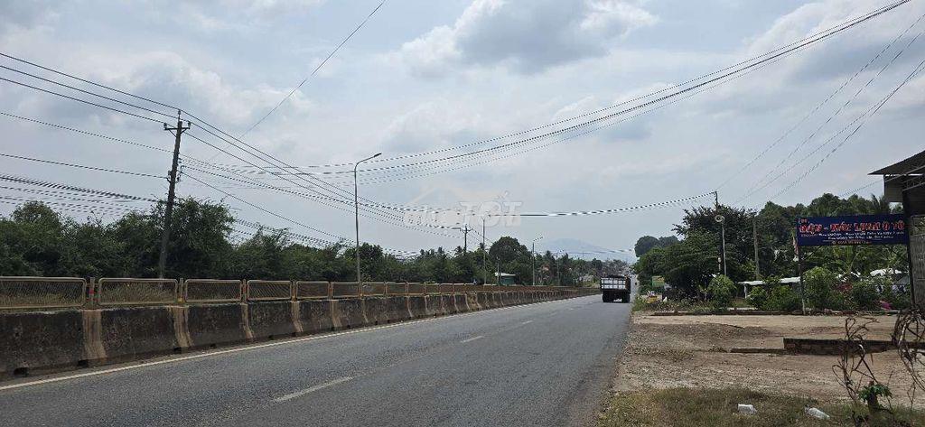2ha đất thổ cư - 89m mặt tiền ql1a - nở hậu ! - 4