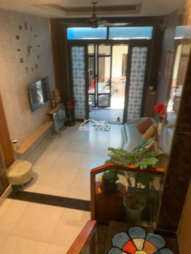 Bán nhà đường nguyễn trãi, phường 1, quận 5, 6pn, 6wc, 10,6 tỷ