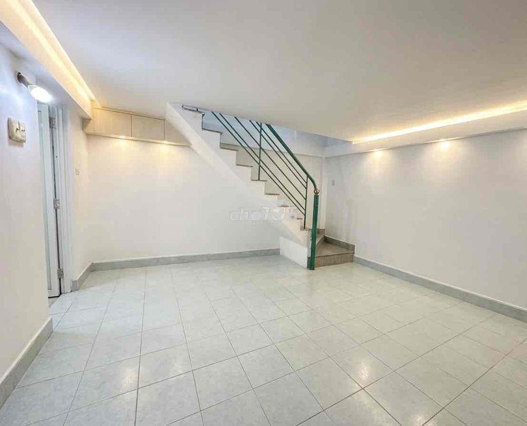 Bán nhà gần 50m2 sát mặt tiền đường lê quang định - hạ giá gấp bán - 2