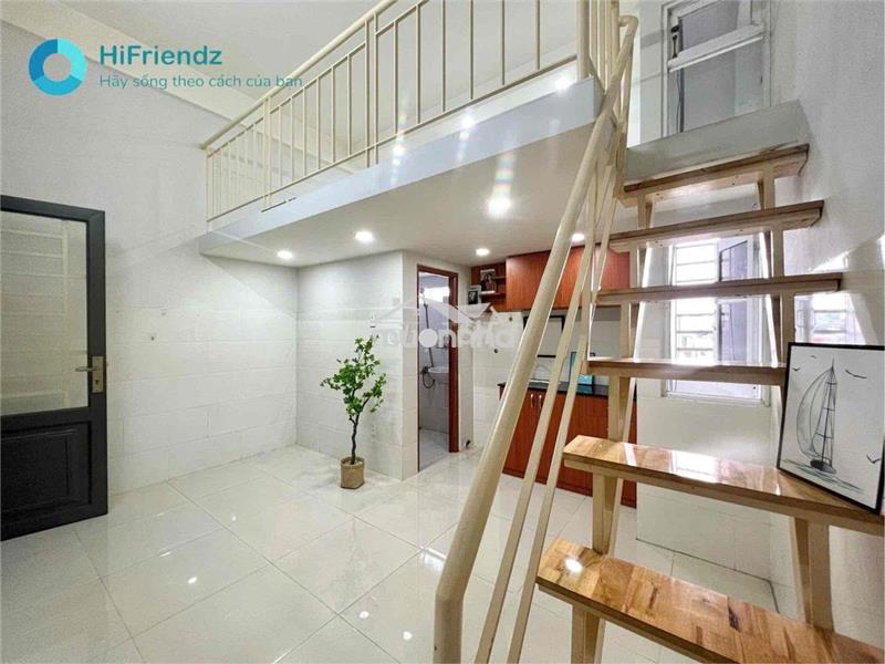 Cho thuê phòng có gác siêu rộng máy lạnh thang máy ngay gần vườn lài