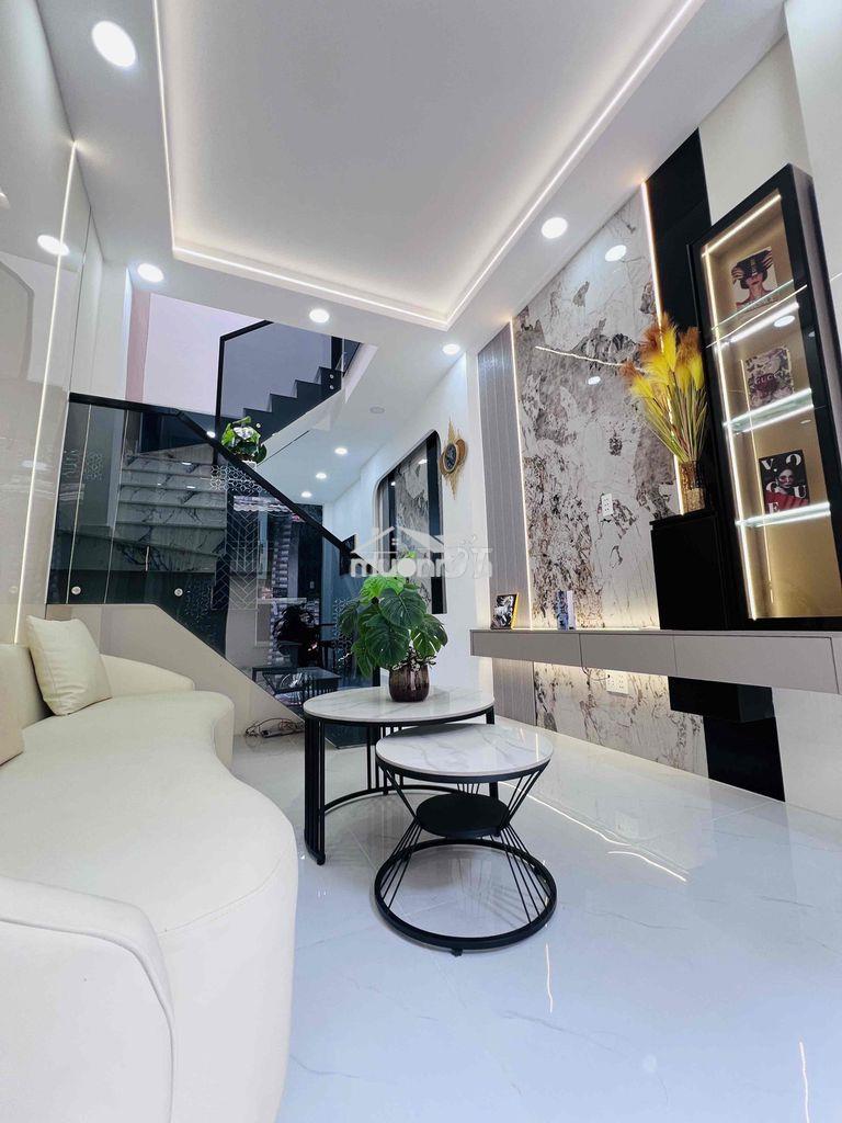 Nhà lê đức thọ 30 m2 - 2 pn - hxt cách 50 mét