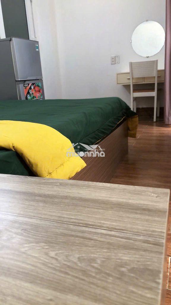 Cho thuê phòng ban công quận 10 đẹp giá rẻ 25m2