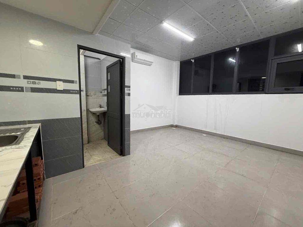 Trống sẵn 2 phòng cửa sổ mới kengg ngay phạm thế hiển f7 q8 - 2