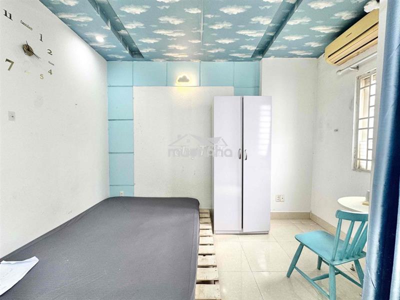 Phòng full nội thất - có ban công - sạch sẽ - an ninh - 4.3tr