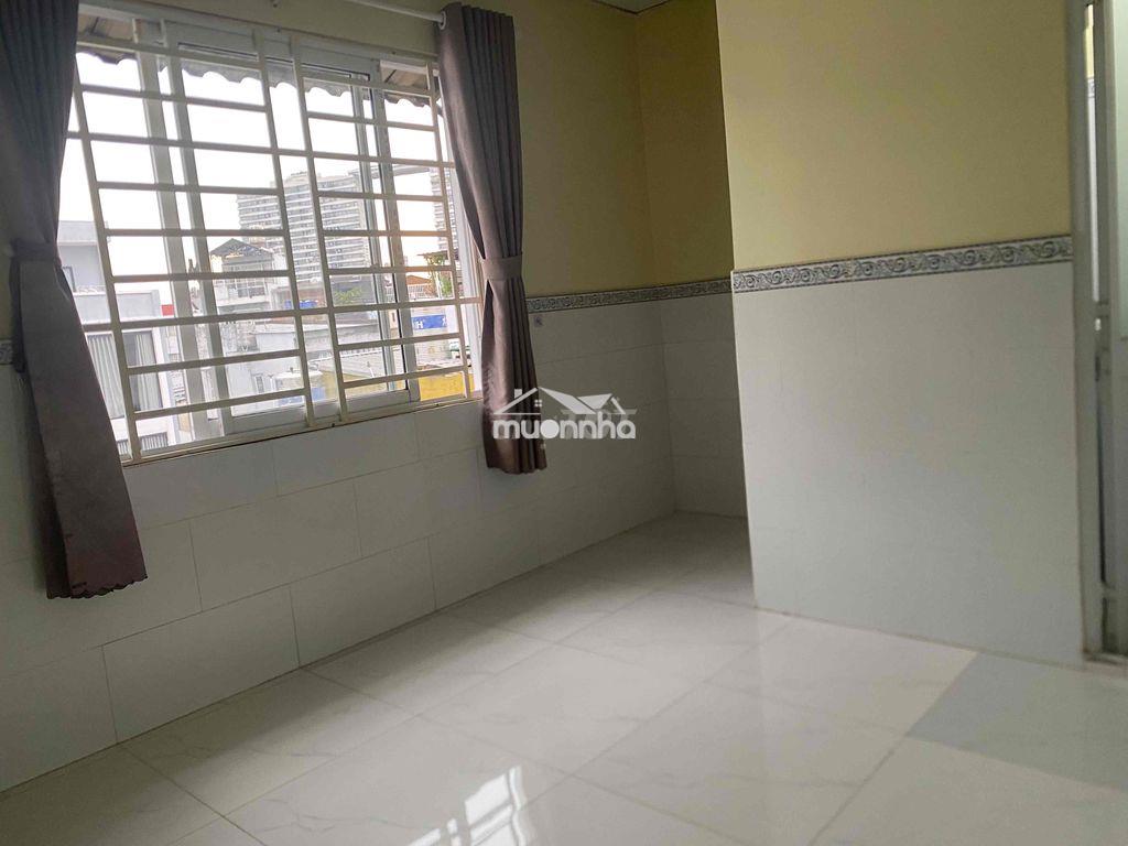 Phòng cho thuê (có máy lạnh), wc riêng trong phòng, nước nóng lạnh - 2