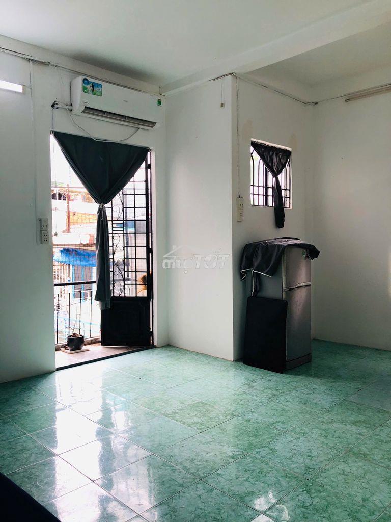 Cho thuê phòng cmt8 ,tầng 1 , –  riêng tư, giờ giấc tự do, tại q10 - 2